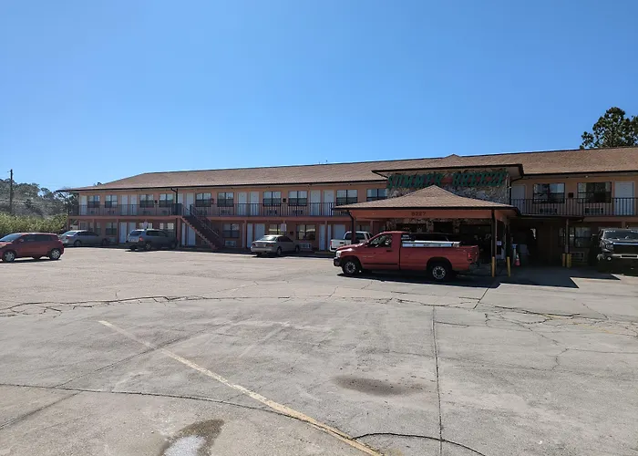 Motel: Summer Breeze Motel