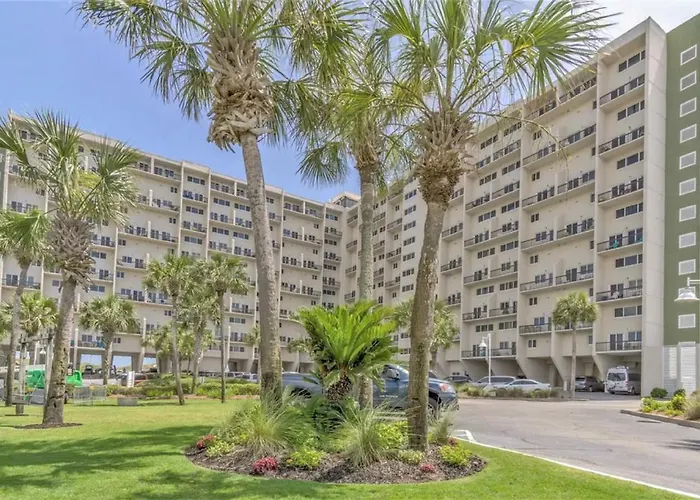 Apartment: Pinnacle Port Beach Resort